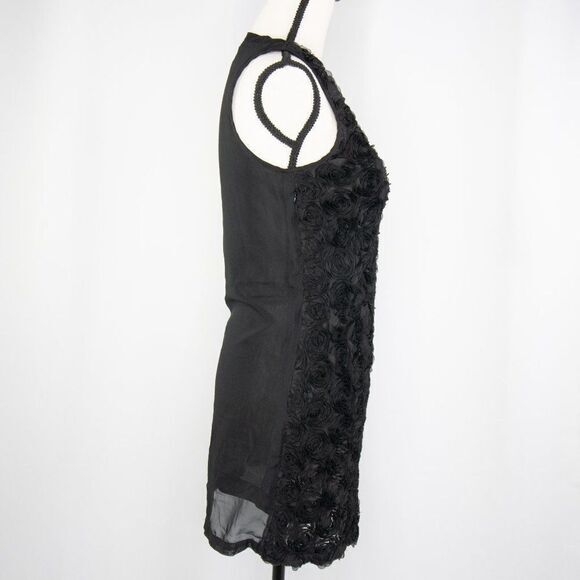 Black sleeveless floral mini dress‎ with 3D flowers design - Picture 9 of 14
